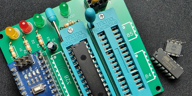 AVR programmatore ISP